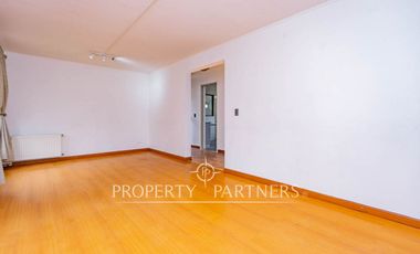 Casa en arriendo en Peñalolén con excelente terreno condominio Arboleda