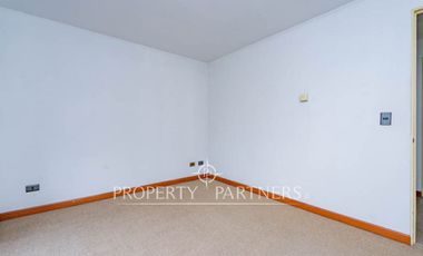 Casa en arriendo en Peñalolén con excelente terreno condominio Arboleda