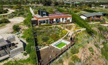 ¡Vive frente al mar con vista a acantilados escoceses en los Vilos, Región de Coquimbo!