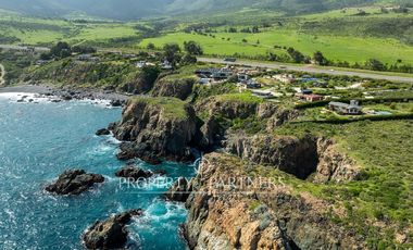 ¡Vive frente al mar con vista a acantilados escoceses en los Vilos, Región de Coquimbo!