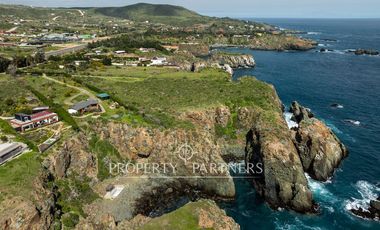 ¡Vive frente al mar con vista a acantilados escoceses en los Vilos, Región de Coquimbo!