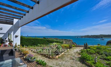 ¡Vive frente al mar con vista a acantilados escoceses en los Vilos, Región de Coquimbo!