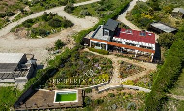 ¡Vive frente al mar con vista a acantilados escoceses en los Vilos, Región de Coquimbo!