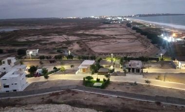 Terreno a la Venta dentro de Urb. Vistalmar con Vista hacia la playa, MarV