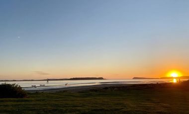 Terreno 1 hectárea Borde Desembocadura rio Maullin