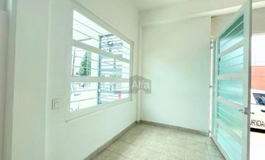 Edificio corporativo en renta con 6 estacionamientos