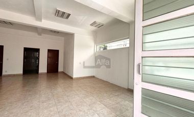 Edificio corporativo en renta con 6 estacionamientos