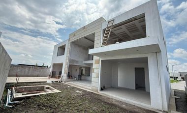 Casa en condominio en Priv. Comalco, Hda. San Antonio