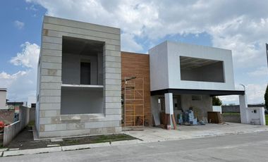 Casa en condominio en Priv. Comalco, Hda. San Antonio