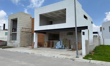 Casa en condominio en Priv. Comalco, Hda. San Antonio