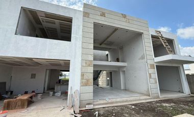 Casa en condominio en Priv. Comalco, Hda. San Antonio