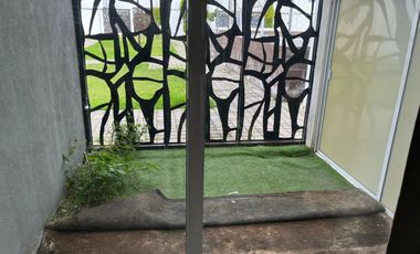 Renta casa en condominio atrás de Plaza San Diego, Puebla.