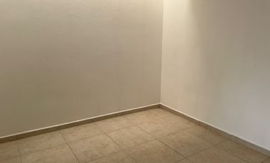 Renta casa en condominio atrás de Plaza San Diego, Puebla.