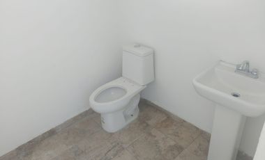 Renta casa en condominio atrás de Plaza San Diego, Puebla.