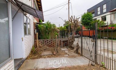 CASA EN VENTA EN PROVIDENCIA, 2 PISOS (OPORTUNIDAD)