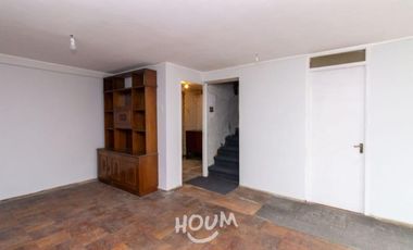 CASA EN VENTA EN PROVIDENCIA, 2 PISOS (OPORTUNIDAD)