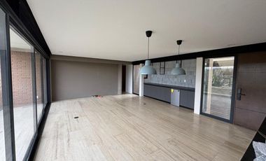 Renta de Departamento nuevo con vista única y privacidad total