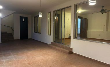 RENTO CASA EN BOSQUE DE VERSALLES, COLINAS DEL BOSQUE. 3