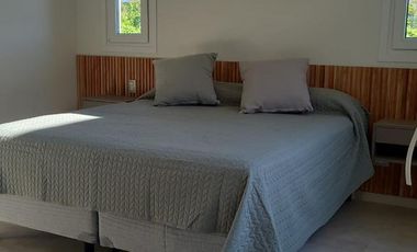 Casa en Alquiler en Las Cañitas Barrio Privado . 3 dormitorios. Amoblada