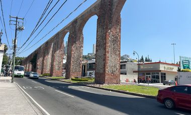 Terreno FRENTE A LOS ARCOS-Acueducto de Qro/ Ideal para franquicias