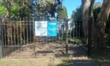 Casa en venta - 3 Dormitorios 1 Baño - Villa Elisa