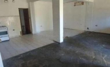 Casa en venta - 3 Dormitorios 1 Baño - Villa Elisa