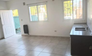 Dúplex en venta - 2 Dormitorios 1 Baño - Belén de Escobar