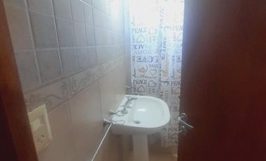 Casa en venta - 2 Dormitorios 2 Baños - 85Mts2 - Lobos
