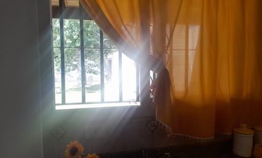 Casa en venta - 2 Dormitorios 2 Baños - 85Mts2 - Lobos