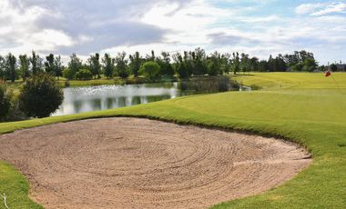 Terreno en barrio cerrado La Rinconada Amplios espacios verdes Amenities