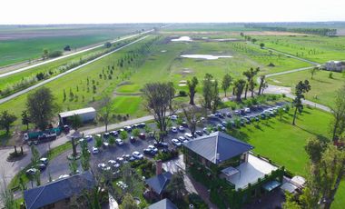 Terreno en barrio cerrado La Rinconada Amplios espacios verdes Amenities
