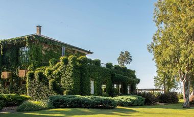Terreno en barrio cerrado La Rinconada Amplios espacios verdes Amenities