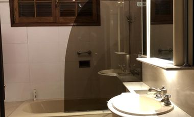 Casa en  Venta en Quinta Sección - Capital - Mendoza