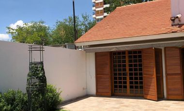Casa en  Venta en Quinta Sección - Capital - Mendoza