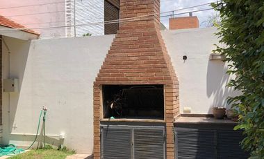 Casa en  Venta en Quinta Sección - Capital - Mendoza