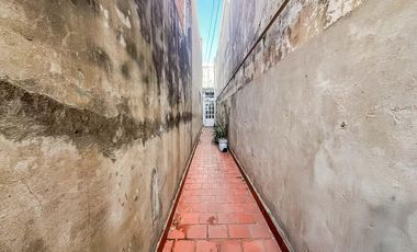 VENTA/PERMUTA – Casa 5 dormitorios. Abasto, Rosario.