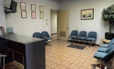 En Venta Consultorio u Oficina- Edificio Morelos, Centro de Monterrey