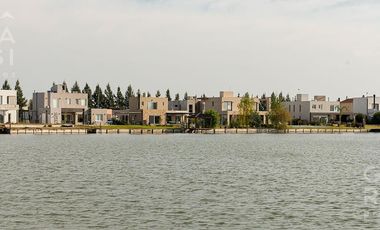 Terreno en Cruz del Sur