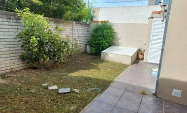 PH en venta - 3 Dormitorios 2 Baños - Cochera - 140,26Mts2 - Dolores