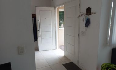 PH en venta - 3 Dormitorios 2 Baños - Cochera - 140,26Mts2 - Dolores