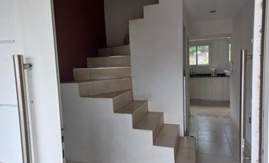 PH en venta - 3 Dormitorios 2 Baños - Cochera - 140,26Mts2 - Dolores