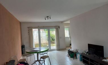 PH en venta - 3 Dormitorios 2 Baños - Cochera - 140,26Mts2 - Dolores