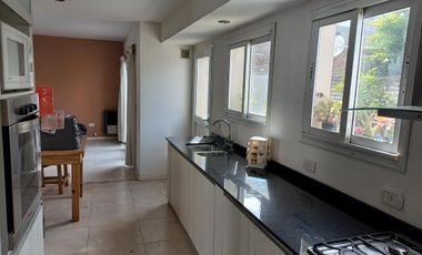 PH en venta - 3 Dormitorios 2 Baños - Cochera - 140,26Mts2 - Dolores