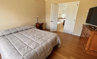 Propiedad en 2 Plantas con Piscina