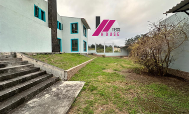 CASA CAMPESTRE CON VISTA AL VOLCAN