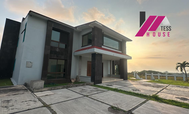 CASA CAMPESTRE CON VISTA AL VOLCAN