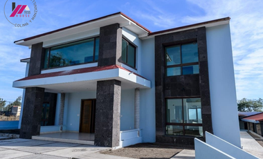 CASA CAMPESTRE CON VISTA AL VOLCAN