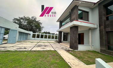 CASA CAMPESTRE CON VISTA AL VOLCAN