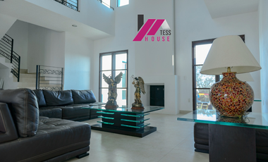 CASA CAMPESTRE CON VISTA AL VOLCAN