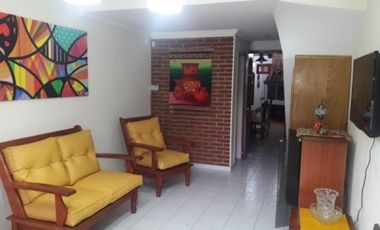 Triplex en venta - 4 Dormitorios 2 Baños - San Bernardo del Tuyú